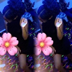 Meet your Posher, Caiah